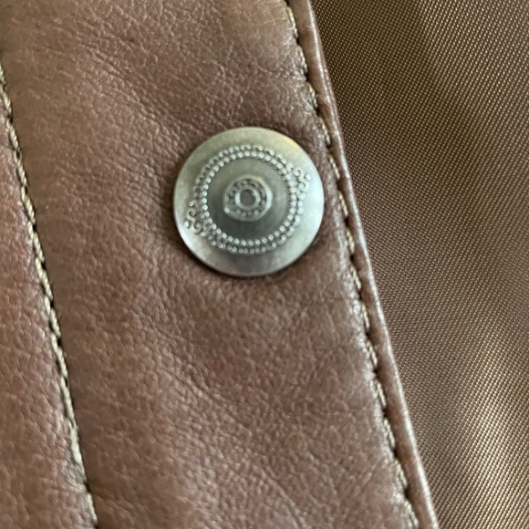 Danier Leather Jacket, gorgeous caramel brown - Picture 6 of 14